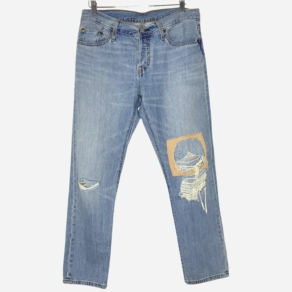Levis 501 CT Women Jeans 27x32 Light Wash Cotton Distressed Button Fly Taper Mom